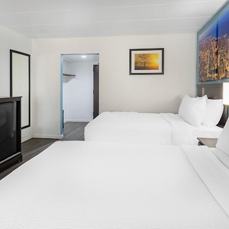 Days Inn By Wyndham Livonia Canton Detroit Cameră foto