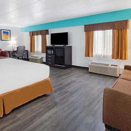 Days Inn By Wyndham Livonia Canton Detroit Cameră foto